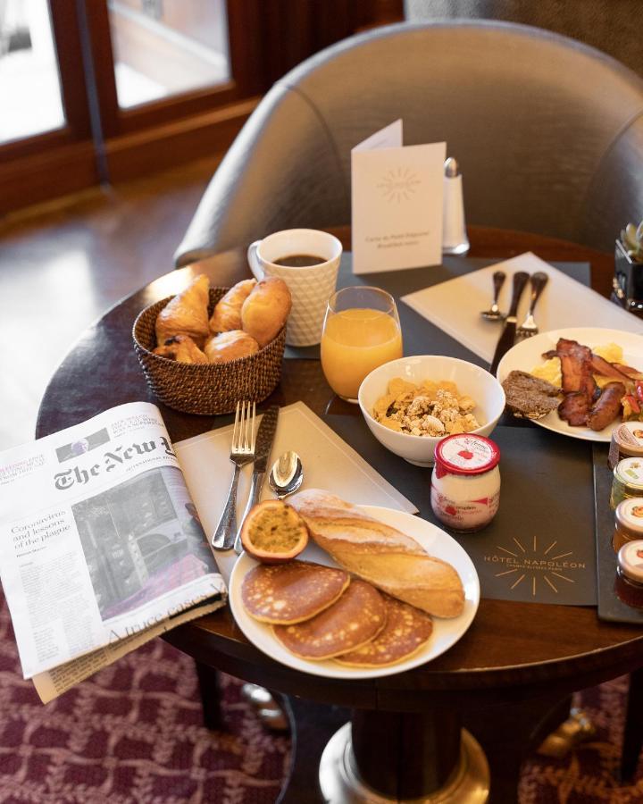 Hôtel Napoleon Paris Extérieur photo